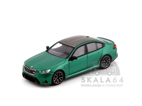 Model samochodu BMW M5 Isle of Man Green Metallic w skali 1:64 - przód
