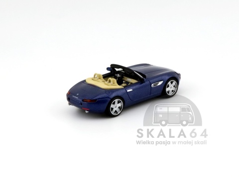 Model samochocu BMW Z8 Alpina Alpina Blue w skali 1:64 - tył