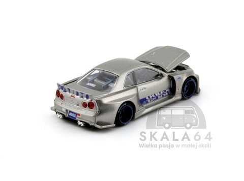 Model samochodu Nissan Skyline GT-R R34 Kaido Works SHINJUKU V1 w skali 1:64 - maska