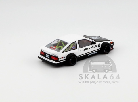Model samochodu Toyota AE86 Sprinter Trueno Kaido Street V1 w skali 1:64 - tył