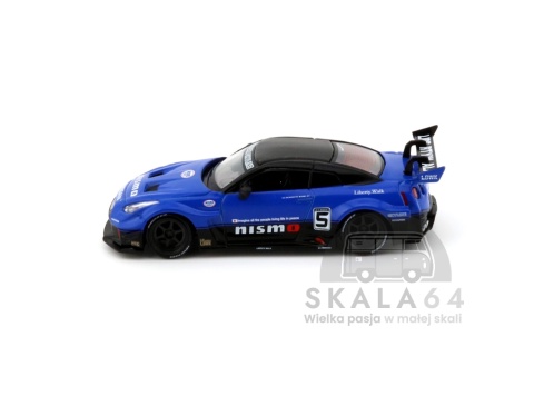 Model samochodu Nissan LB-Silhouette WORKS GT 35GT-RR Ver.2 Blue w skali 1:64 - bok