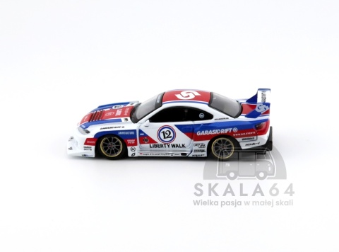 Model samochodu Nissan LB-Super Silhouette S15 Silvia Garasdrift x LBWK 2025 w skali 1:64 - bok