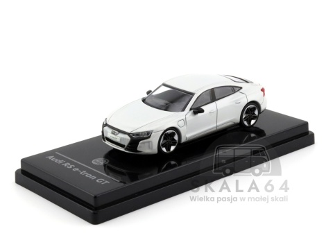 PARA64 Audi RS e-Tron GT Ibis White 1:64 PA-55336