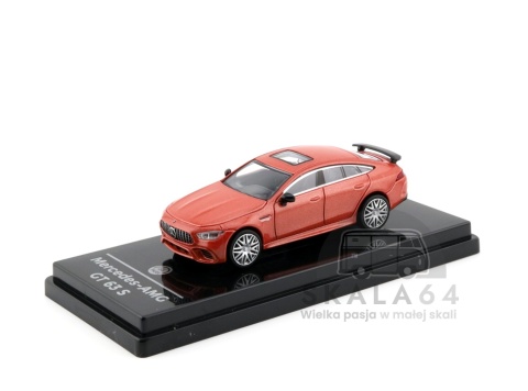 Model samochodu Mercedes-AMG GT 63 S Copper Orange w skali 1:64 - przód