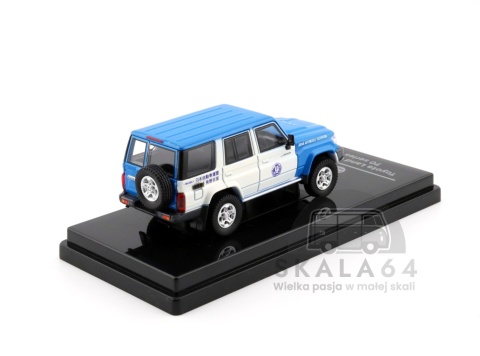 Model samochodu Toyota Land Cruiser 76 JAF w skali 1:64 - tył