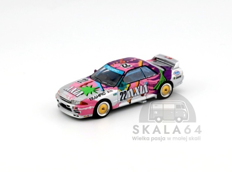 Model samochodu Nissan Skyline GT-R R32 JTC 1991 Group A #22 Axia w skali 1:64 - przód