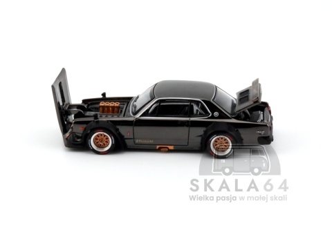 Model samochodu Nissan Skyline GT-R V8 Drift Hakosuka Dark Chrome w skali 1:64 - elementy