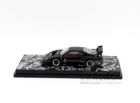 Model samochodu LBWK Ferrari F40 Liberty Walk Matte Black Hong Kong Toycar Salon 2023 Special Edition w skali 1:64 - bok