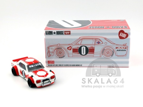 Model samochodu Nissan Skyline 2000 GT-R KPGC10 Kaido Works V2 w skali 1:64 - pudełko