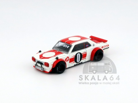 Model samochodu Nissan Skyline 2000 GT-R KPGC10 Kaido Works V2 w skali 1:64 - przód