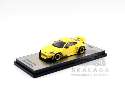 INNO64 Toyota GR86 PANDEM Rocket Bunny Yellow Inno 1:64