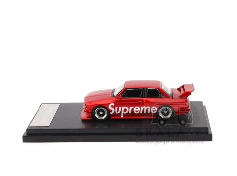 STREET WEAPON BMW 3 LTO E30 Limited Edition SUPREME 1:64
