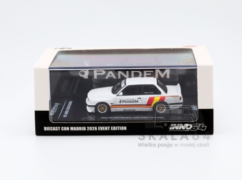 Model samochodu BMW E30 Pandem Rocket Bunny Matt White Diecast Con Madrid 2026 Event Edition 2026 w skali 1:64 - pudełko