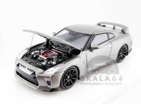 MOTORHELIX Nissan GT-R R35 Track Edition Engineered by NISMO 2020 Dark Metal Gray 1:64