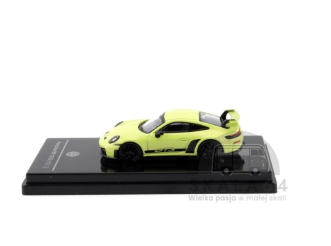 Model samochodu Porsche 911 GT3 992.2 Cartagena Yellow w skali 1:64 - bok