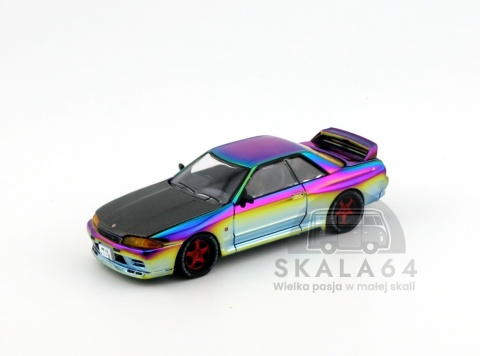 Model samochodu Nissan Skyline GT-R R32 Magic Chrome Vancouver Edition w skali 1:64 - przód