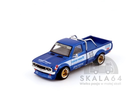 Model samochodu Pandem Datsun 620 Blue Toyo Tires w skali 1:64 - przód