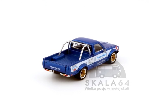 Model samochodu Pandem Datsun 620 Blue Toyo Tires w skali 1:64 - tył