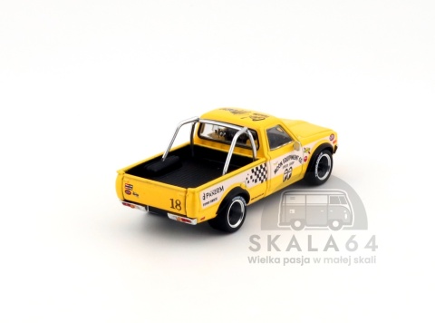 Model samochodu Pandem Datsun 620 Yellow Mooneyes w skali 1:64 - tył