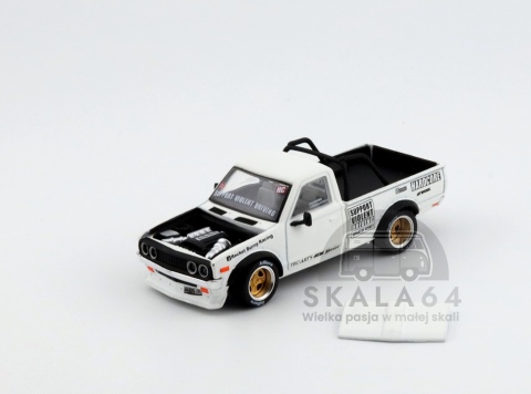 Model samochodu Pandem Datsun 620 White w skali 1:64 - maska
