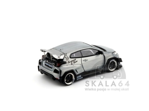 Model samochodu Pandem Toyota GR Yaris Raw Metal Hong Kong ToyCar Salon w skali 1:64 - tył