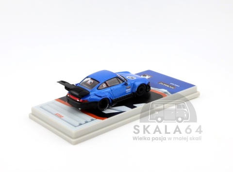 Model samochodu Porsche 911 RWB 993 Tarmac Works 10th Anniversary Black / Blue w skali 1:64 - tył