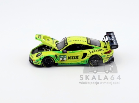 Model samochodu Porsche 911 GT3 R DTM #91 Yellow w skali 1:64 - maska
