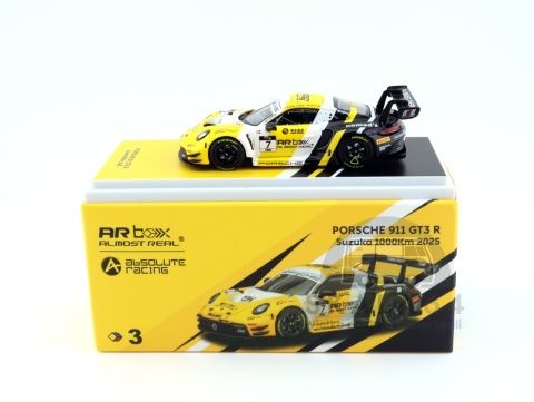 Model samochodu Porsche 911 992 GT3 R #7 Absolute Racing 2nd Suzuka 1000km 2025 K. Estre P. Pilet L. Vanthoor w skali 1:64 - pudełko