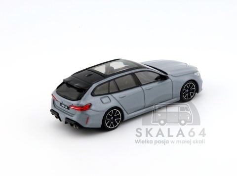 Model samochodu BMW M5 Touring Brooklyn Grey Metallic w skali 1:64 - tył