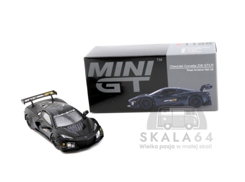 Model samochodu Chevrolet Corvette Z06 GT3.R Road America Test Car w skali 1:64 - kartonik