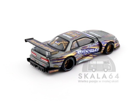 Model samochodu Nissan Silvia S13-R Kaido Drift V1 GRedd w skali 1:64 - tył