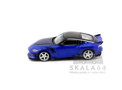 Model samochodu Nissan Z VeilSide FFZ400 Seiran Blue w skali 1:64 - bok