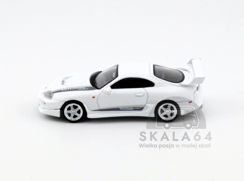 Model samochodu Toyota Supra VeilSide Combat V-I White Pearl Metallic w skali 1:64 - bok