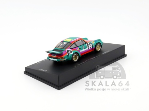Model samochodu Porsche 911 Carrera RSR 3.0 #65 24H Le Mans 1975 B. Sprowls J. C. Bolanos A. Contreras w skali 1:64 - tył