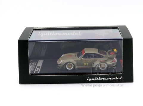 Model samochodu Porsche 911 RWB 993 Matte Green #91 RAUH-Welt Begriff w skali 1:64 - gablotka