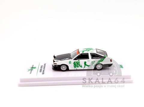 Model samochodu Toyota Sprinter Trueno AE86 KEIICHI TSUCHIYA Limited Edition Green White w skali 1:64 - bok