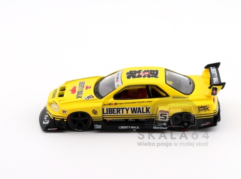 Model samochodu Nissan LB-ER34 Super Silhouette Skyline Sport Yellow w skali 1:64 - bok