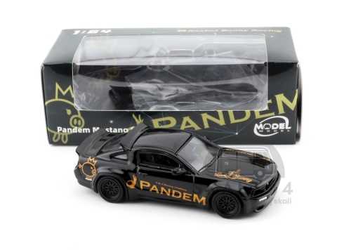 Model samochodu Ford Mustang Pandem Black w skali 1:64 - pudełko