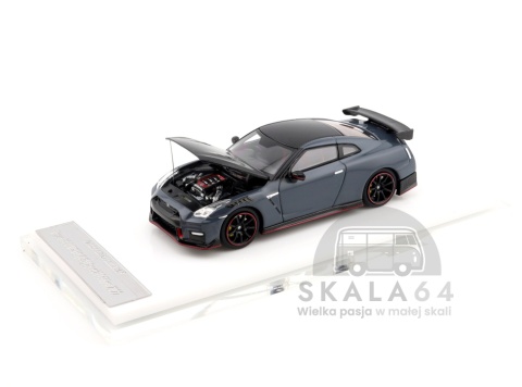 Model samochodu Nissan GT-R NISMO R35 Special Edition 2022 - NISMO Stealth Gray w skali 1:64 - maska