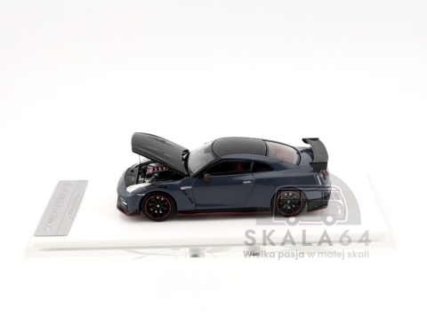 Model samochodu Nissan GT-R NISMO R35 Special Edition 2022 - NISMO Stealth Gray w skali 1:64 - maska