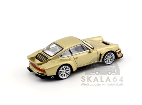 Model samochodu Porsche 911 964 Singer DLS Turbo Gold w skali 1:64 - tył