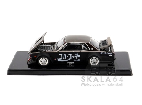 Model samochodu Nissan Skyline GT-R V8 Drift Hakosuka Coca-Cola Zero JP Black Chrome w skali 1:64 - elementy