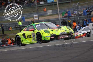 PREORDER SPARK Porsche 911 992 GT3 R Evo26 Team Manthey #911 24h Nurburgring 2026 K. Estre A. Guven T. Preining M. Campbell 1:64