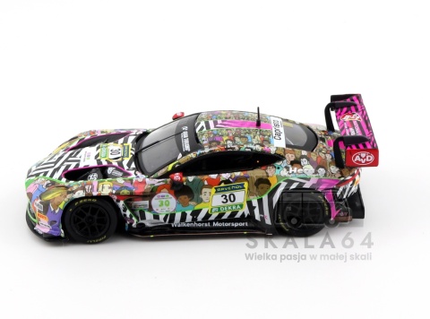 Model samochodu Aston Martin Vantage AMR GT3 EVO #30 24H Nurburgring 2025 w skali 1:64 - bok