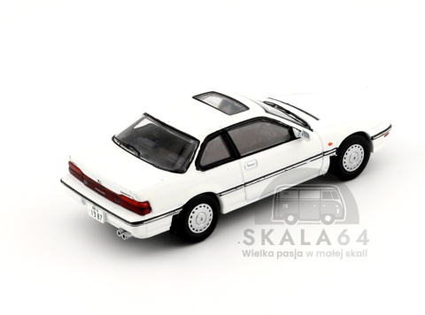 Model samochodu Honda Prelude BA4 White w skali 1:64 - tył