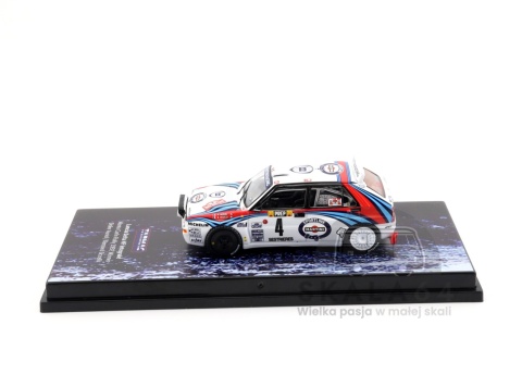 Model samochodu Lancia Delta Integrale #4 Monte Carlo Rally 1992 Winner Didier Auriol Bernard Occelli Martini w skali 1:64 - bok