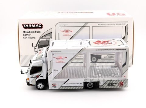 Model samochodu Mitsubishi Fuso Canter EVA Racing w skali 1:64 - pudełko
