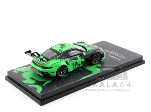 Model samochodu Porsche 911 GT3 Cup 992 Fire Monkey Motorsport Black Green w skali 1:64 - tył