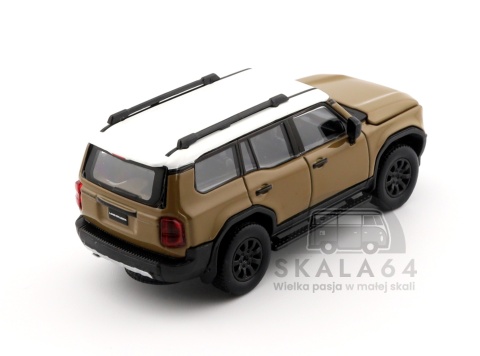 Model samochodu Toyota Land Cruiser 250 Sand w skali 1:64 - tył