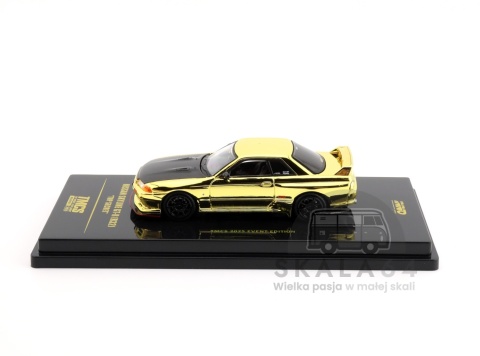 Model samochodu Nissan Skyline GT-R R32 Top Secret Chrome Gold TMCS2025 Event Edition w skali 1:64 - bok